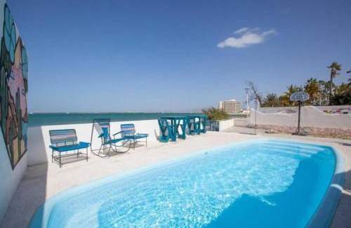 La Paz House | Habitación Privada a Pasos del Mar con Baño Propio