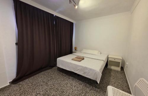 Explanada de la Estacion House | habitaciónes privada preciosa grande centro malaga también cerca de la playa Wi-Fi