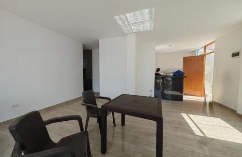 Atico House | Habitacion con Cochera