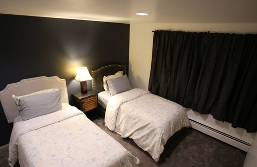 Yellowknife Bed & Breakfast | Hacho House Yellowknife