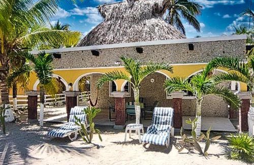 El Cuyo Apartment | Hacienda Antigua Villa, 50m from sandy Beach