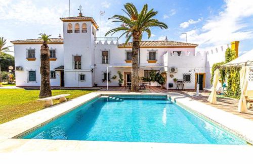 Marchena Villa | Hacienda El Corchuelo