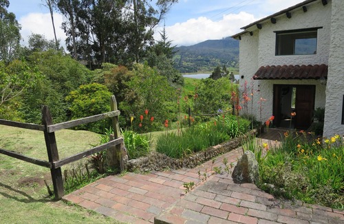 Choconta House | Hacienda Montecarlo con Privilegiada Vista al Embalse del Sisga
