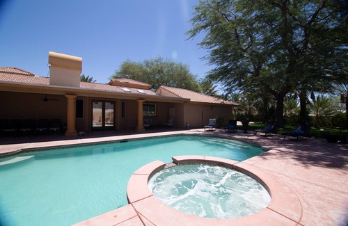 Thousand Palms House | Hacienda Nestled in Private Date Grove close to Palm Springs