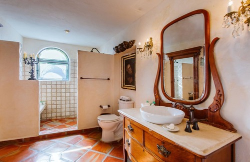 Downtown Puerto Vallarta Hotel | Hacienda San Angel