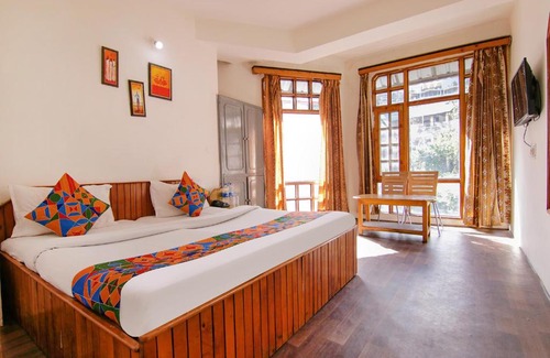 Old Manali Hotel | Hadimba Way Manali - Top Rated and Most Awarded Property in Manali !! Balcony Rooms