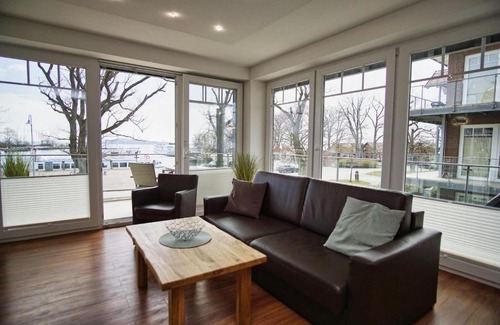 Lauterbach Apartment | hafennahe Ferienwohnung mit Meerblick - Hafenresidenz Lauterbach FeWo 2-3