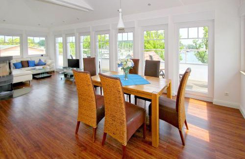 Lauterbach Apartment | hafennahe Penthousewohnung mit Meerblick - Hafenresidenz Lauterbach FeWo 2-7