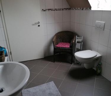 Klein Scharrel Apartment | Haferland - Ferienwohnung Alma, Nähe Hof Oberlethe