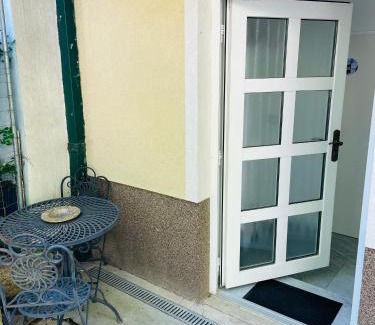 Hietzing Apartment | Hagenauer House