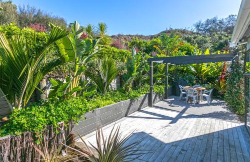 Hahei House | Hahei Beach Dolphin cottage