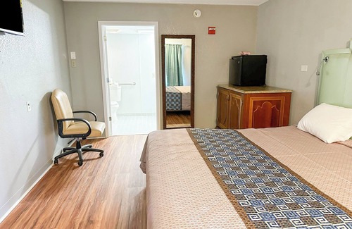 Hahira Hotel | Hahira Inn By OYO near Valdosta