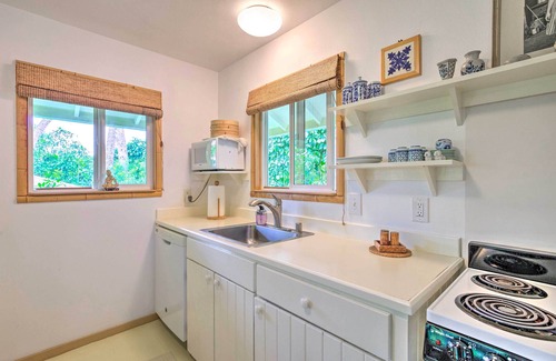 Wailua Cottage | 'Hale Iki' Kapa'a Cottage - 1 Block to Beach!