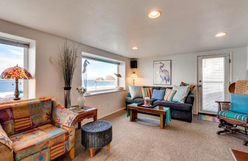 Oceanside Apartment | Hale Kaalawai Unit A