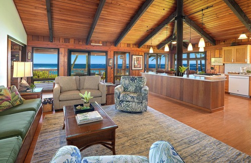 Hanalei House | Hale Kahakai, Beautiful Haena Beachfront home!