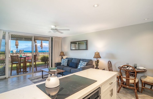 Honokowai Condo | Hale Kai 115: Oceanfront Paradise with Stunning Views and Poolside Access!