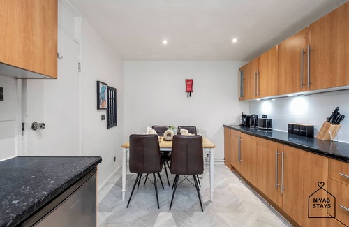Tottenham Green House | Hale Lodge, Beautiful Family Friendly Home in London