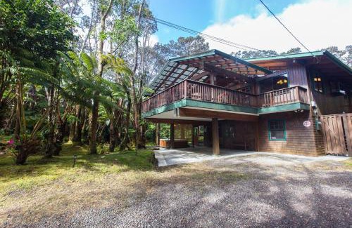 Volcano House | Hale Mauna Loa Upper Level with shared Hot Tub