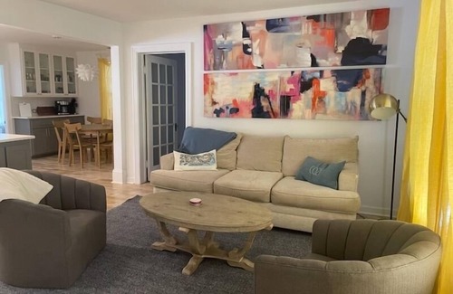 Old Town House | Half a Block to the Beach! Come Bay-Cation here, Spacious House to fit everyone