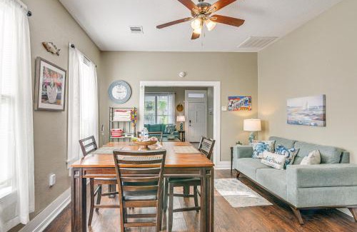 San Jacinto House | Half Mi to Galveston Seawall Home with Yard and Grill