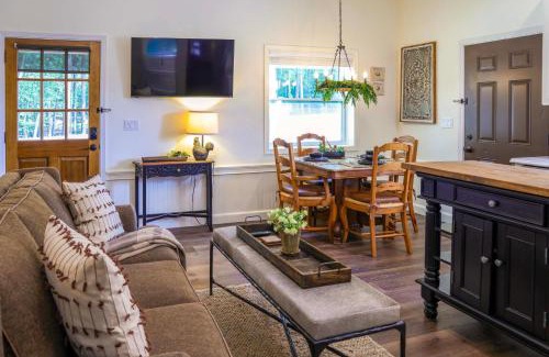 Blairsville House | half Mi to Lake Nottely Blairsville Home with Patio!