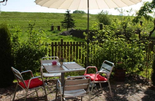 Damnatz House | Half-timbered - holiday house at ground level and quiet, without barriers. At the Elbdeich Damnatz