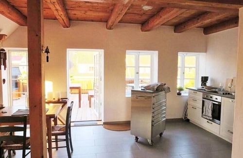 Borgerende Apartment | Half-timbered house by the sea WE 4: modern 3-room apartment with huge sunny roof terrace