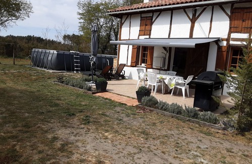 Beylongue House | half-timbered Landes house in the heart of the Landes and the forest.