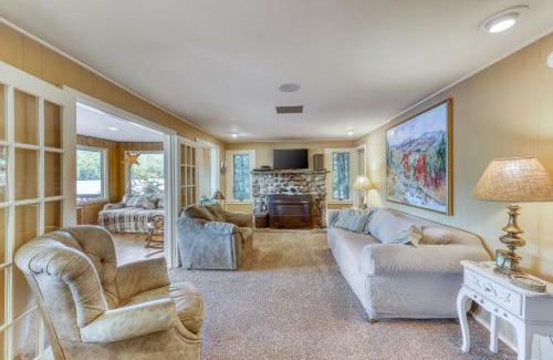 Ludlow House | Hall's All-Seasons Lake House