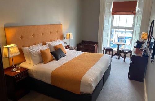 Ballina Hotel | Hallahan's