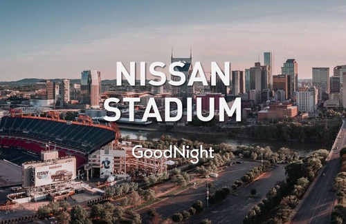 Historic Edgefield House | HALLEY HOUSE - MODERN DESIGN - MINS TO NISSAN STADIUM