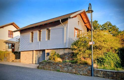 Glees House | Halmhaus