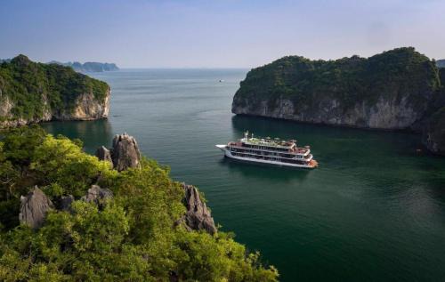 Ha Long Resort | Halong & Lan Ha Cruises