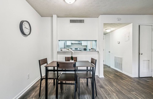 Cumberland Apartment | Halsten at Vinings 3006 spacious 1 Bed 1 Bath