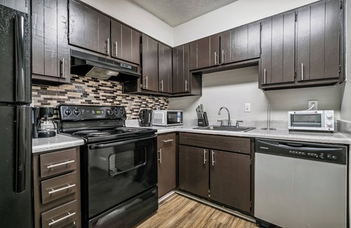 Cumberland Apartment | Halsten at Vinings 4603 Spacious 2 bed 1.5 Bath