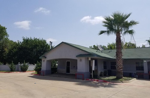 Haltom City Hotel | Haltom Inn Fort Worth