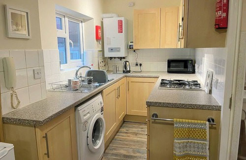 Worthing Apartment | Ham Road Apartment - UK48221