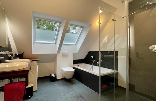 Garstedt Apartment | Hamburg? Heide? 100qm, mittendrin, frisch saniert