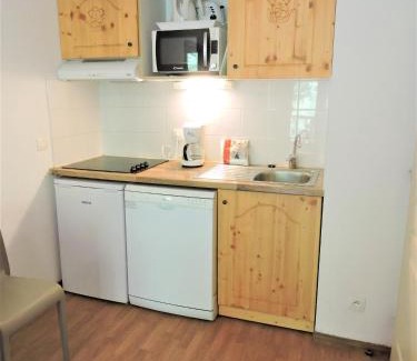 Orelle Apartment | Hameau 4 206 - SPA & PISCINE appartement 4 pers