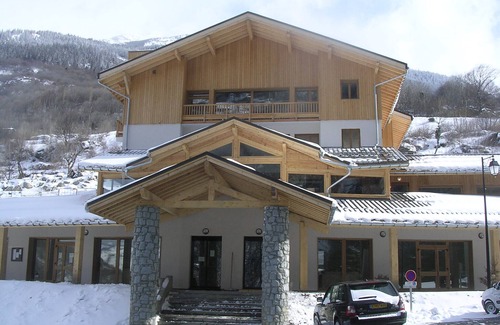 Orelle Apartment | Hameau 8 202 - SPA & PISCINE appartement 4 pers