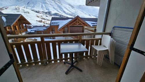 Albiez-le-Vieux Apartment | Hameau Des Aiguilles vue sur pistes