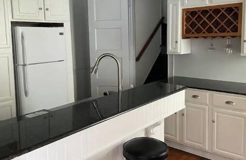 Geneva House | Hamilton House - charming historic home