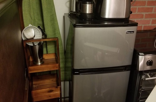 Clason Point Apartment | Hamilton's Hideaway Studio M3