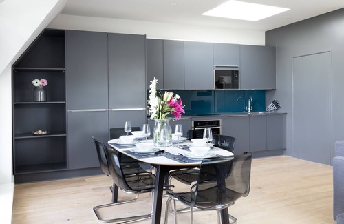 Windsor Apartment | Hampden Apartments - Richard