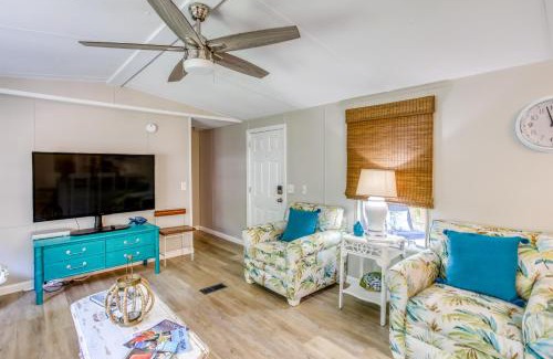 Hampstead House | Hampstead Getaway - 5 Miles to Beaches!