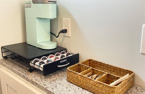 Hampton Apartment | Hampton Beach Suite | Mins to Maine | Pet Friendly