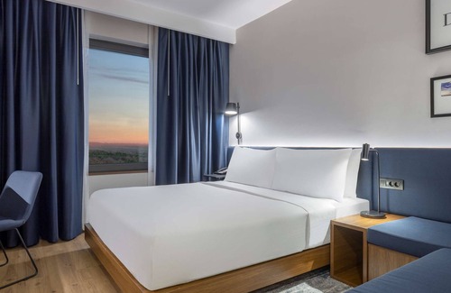 Arnavutkoy Hotel | Hampton by Hilton Istanbul Airport, Arnavutkoy