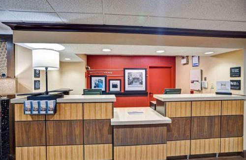 Newtonville Hotel | Hampton Inn Albany-Wolf Road
