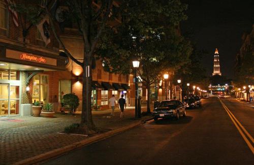 Old Town Alexandria Hotel | Hampton Inn Alexandria/Old Town