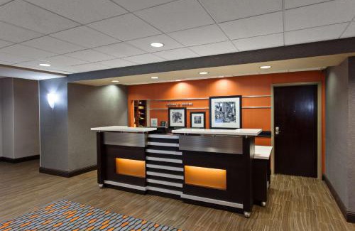 Merced Hotel | Hampton Inn and Suites Merced